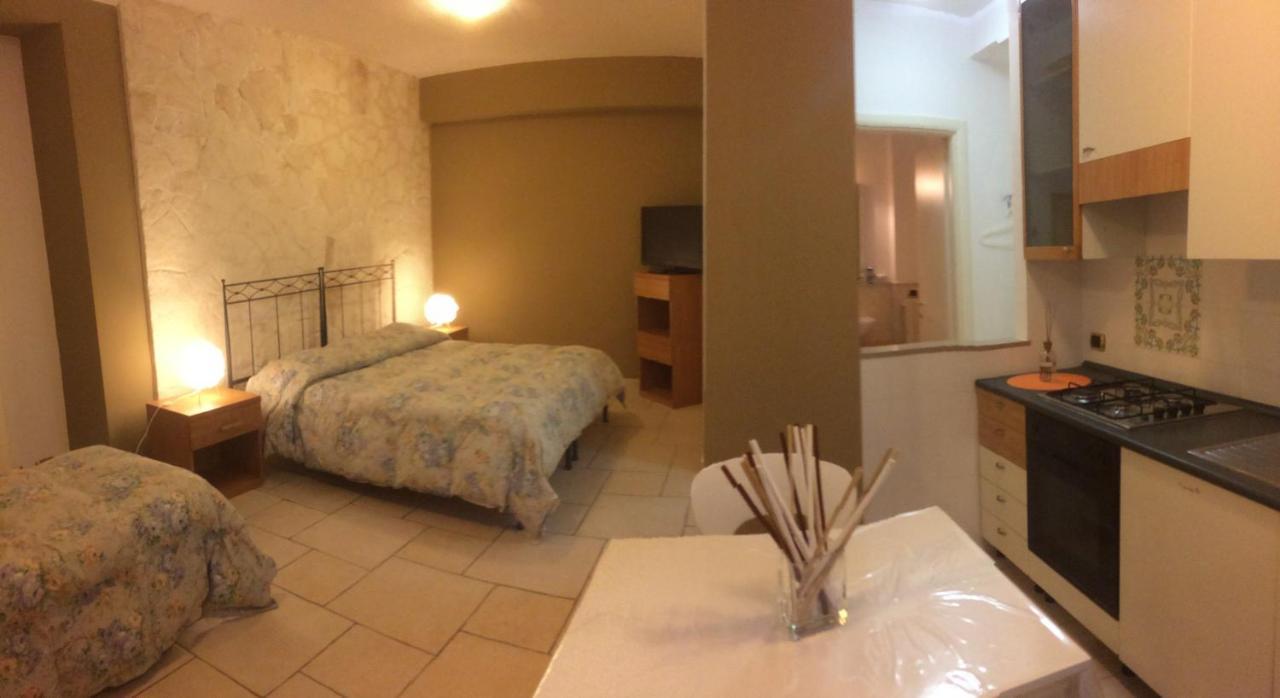 Bed And Breakfast Top Class Bari Buitenkant foto